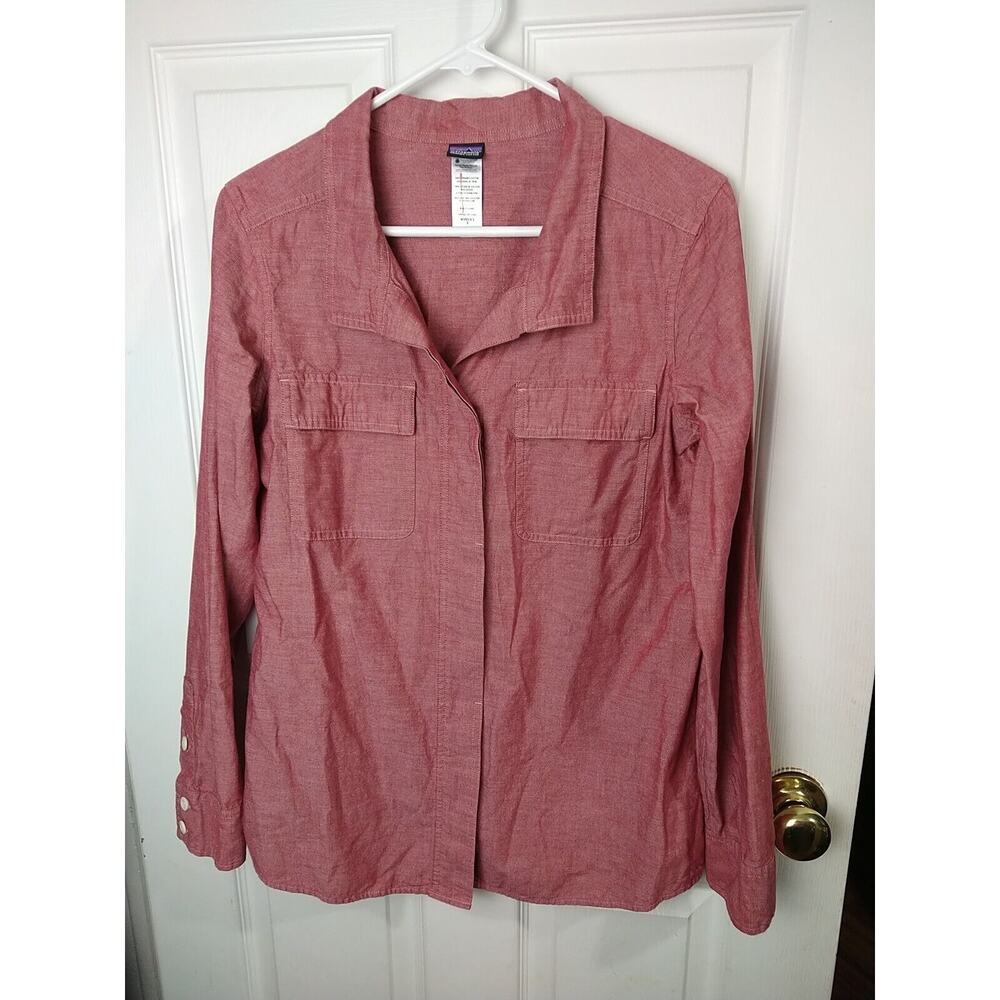 Patagonia Woman 8 Shirt 100 Organic Cotton Red V Neck Button Front Pockets